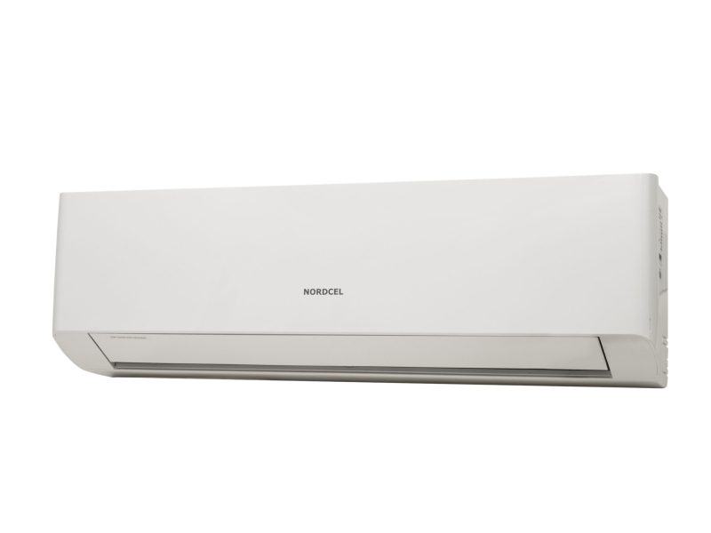 Nordcel õhksoojuspumba valge siseosa seinal külgvaates